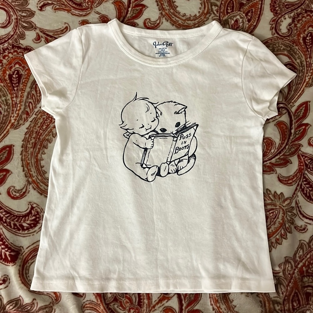 Brandy Melville puss in boots top